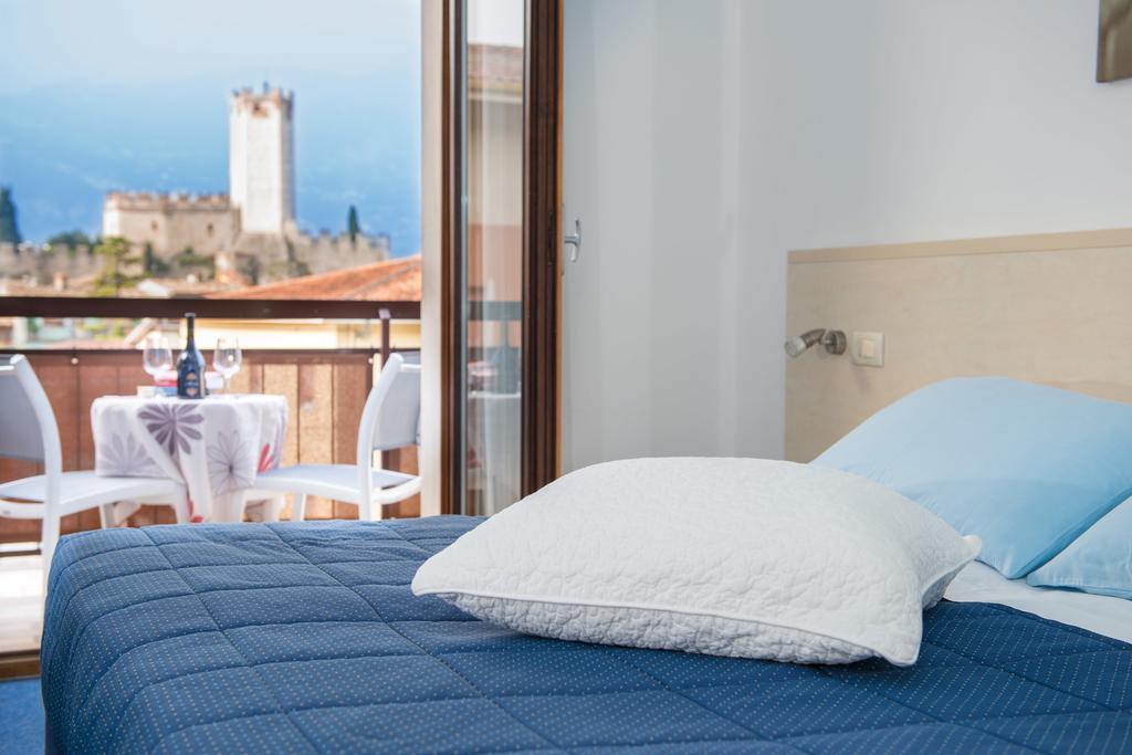 Hotel Erika مالتشيزينيه الغرفة الصورة